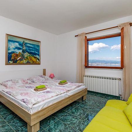 Apartments Jasminka Lovran Rum bild