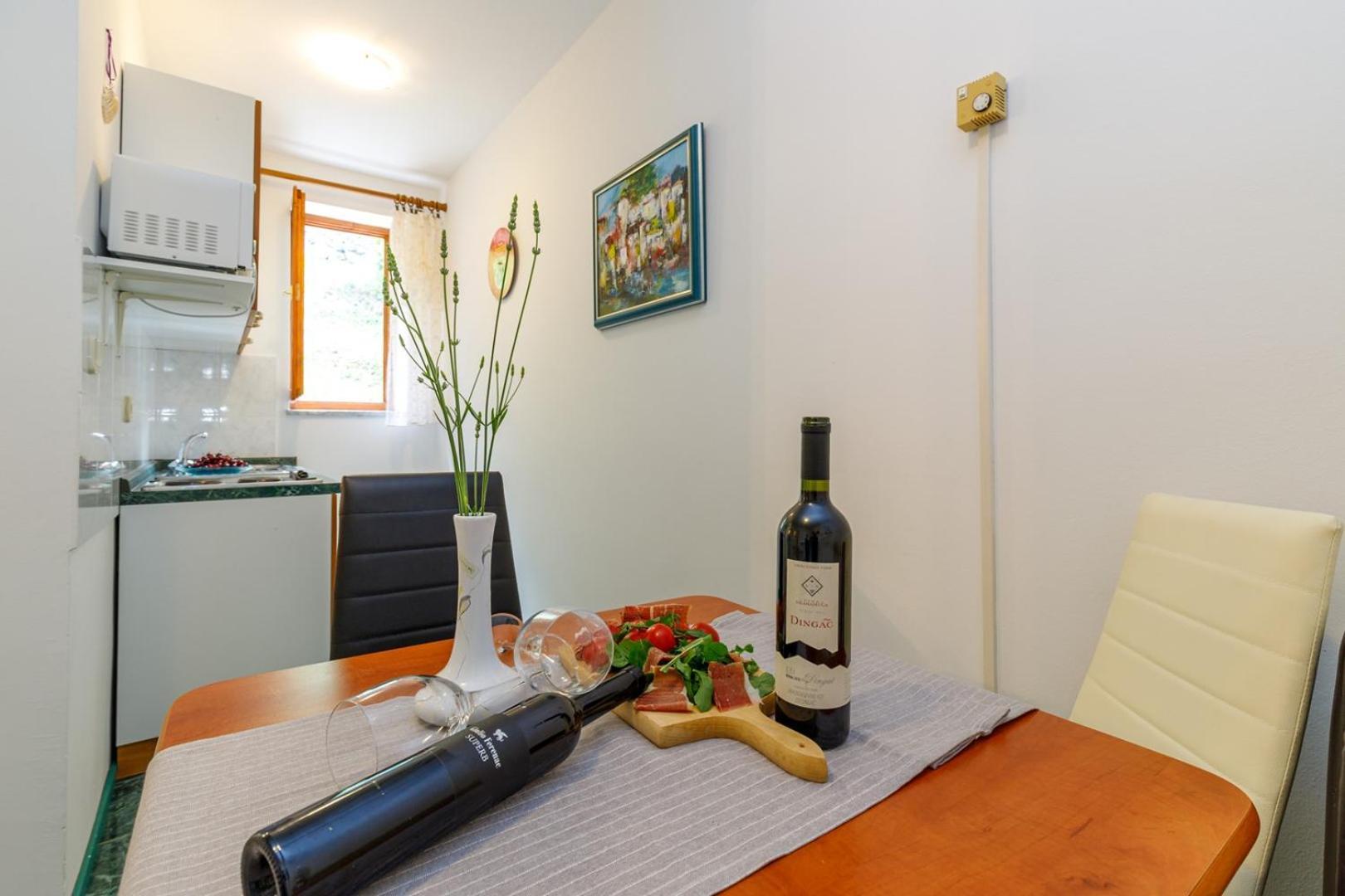 Apartments Jasminka Lovran Rum bild