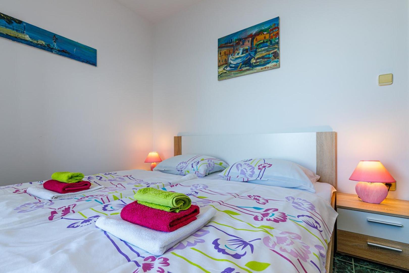Apartments Jasminka Lovran Rum bild